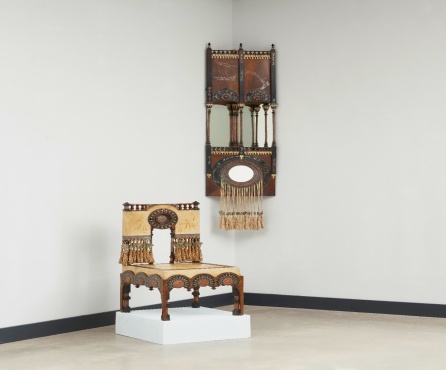 Incredible Single Wall Corner Mirrored Unit